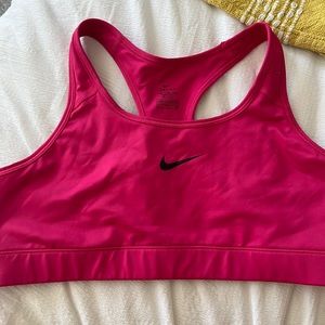 NEVER WORN Nike Sports Bra. Size XL